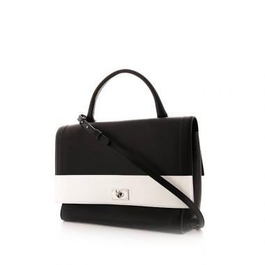Bolso de mano Givenchy Shark Petit Modèle en cuero negro y blanco