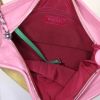 Bolso bandolera Chanel Gabrielle  en cuero verde y rosa y ante amarillo - Detail D3 thumbnail