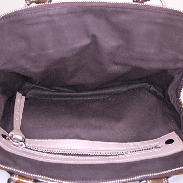 Chloé Bay handbag in brown patent leather - Detail D2