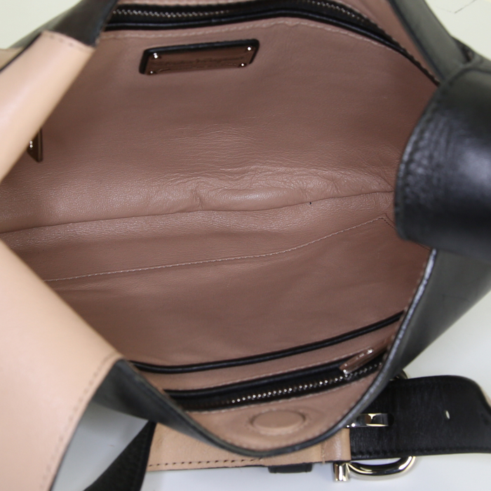 Bolso de mano Salvatore Ferragamo en cuero negro - Detail D3