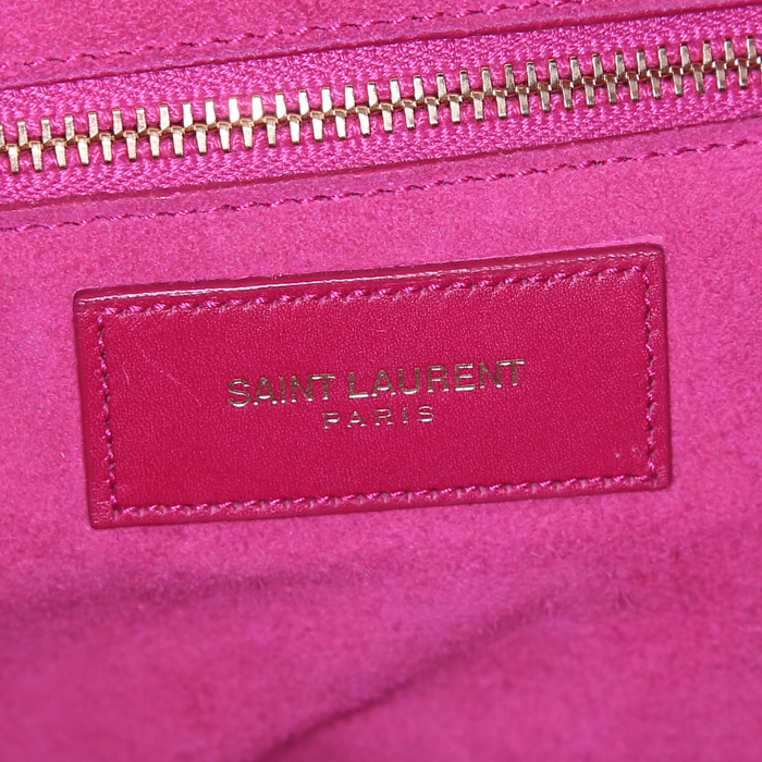 Sac à main Saint Laurent Duffle en cuir rose-fushia - Detail D4