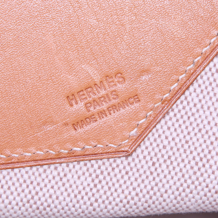 Bolso de mano Hermès Himalaya en lona beige y cuero - Detail D3