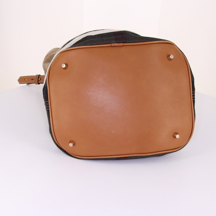 Shopping bag BurberryAshby in tela Haymarket marrone e pelle marrone - Detail D5