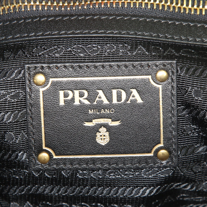 Sac bandoulière Prada Shopping en cuir noir - Detail D4
