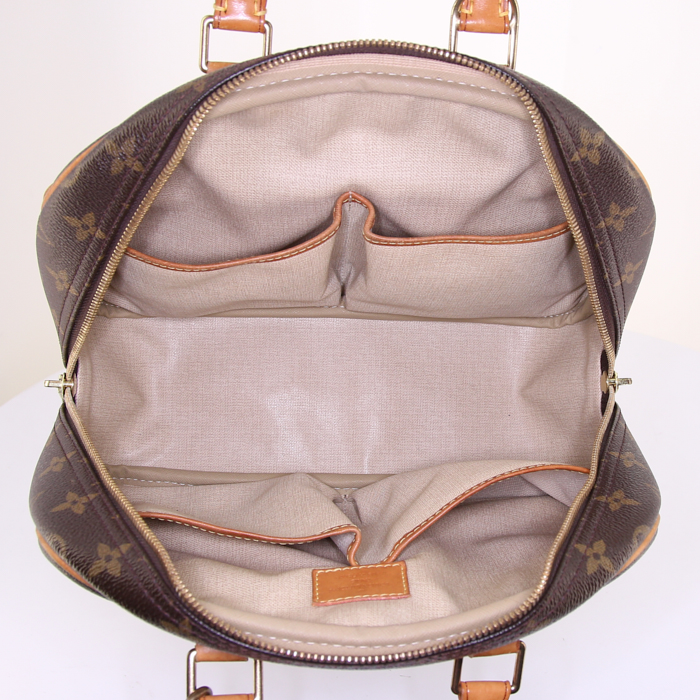 Louis Vuitton Deauville handbag in monogram canvas and natural leather - Detail D2