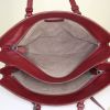 Bolso de mano Bottega Veneta Medium Top Handle en cuero intrecciato color burdeos - Detail D3 thumbnail