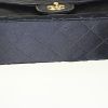 Bolso bandolera Chanel Mini Timeless en satén negro - Detail D4 thumbnail
