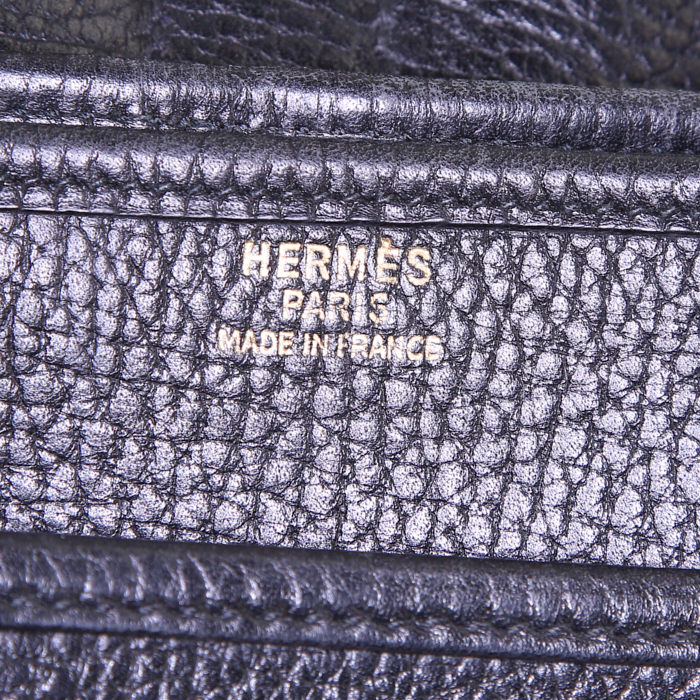 Sac à main Hermes Nouméa en cuir Ardenne noir - Detail D3