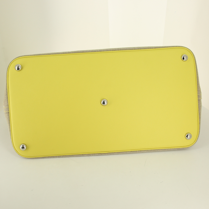 Bolsa de viaje Hermes Bolide - Travel Bag en cuero epsom amarillo Lime y lona de lino - Detail D4