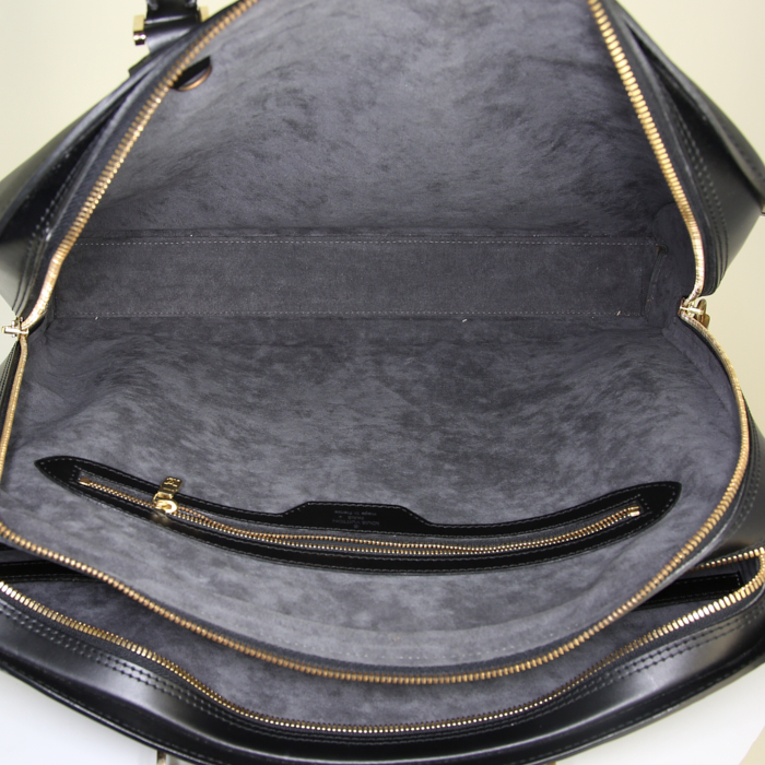 Louis Vuitton briefcase in black epi leather - Detail D2