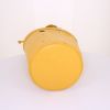Shopping bag Hermes Mangeoire in pelle gialla - Detail D4 thumbnail