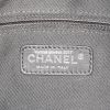 Bolso Cabás Chanel Grand Shopping en cuero granulado acolchado negro - Detail D3 thumbnail