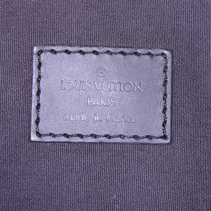 Louis Vuitton handbag in black epi leather - Detail D3