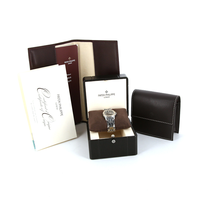 Montre Patek Philippe Aquanaut en acier Ref :  4960 Vers  2001