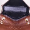 Borsa da spalla o a mano Chanel Vintage in pelle marrone - Detail D3 thumbnail