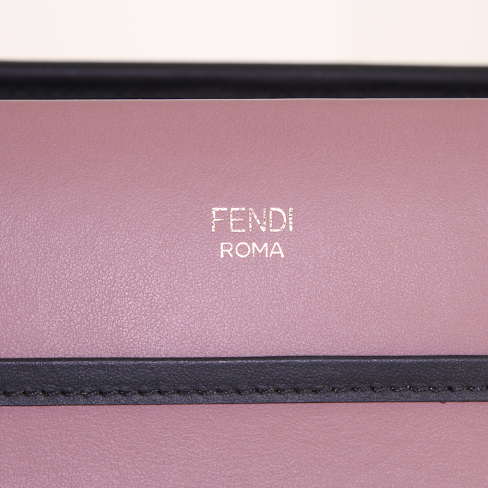 Fendi Runaway handbag in pink leather and black piping - Detail D4