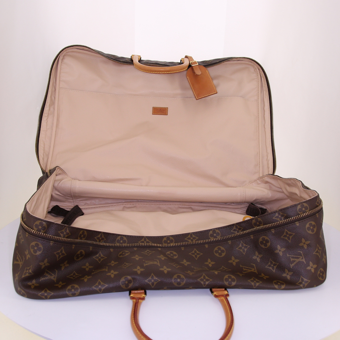Bolsa de viaje Louis Vuitton Sirius en lona Monogram revestida marrón y cuero natural - Detail D2