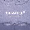 Bolso de mano Chanel Timeless en tweed amarillo y gris - Detail D4 thumbnail
