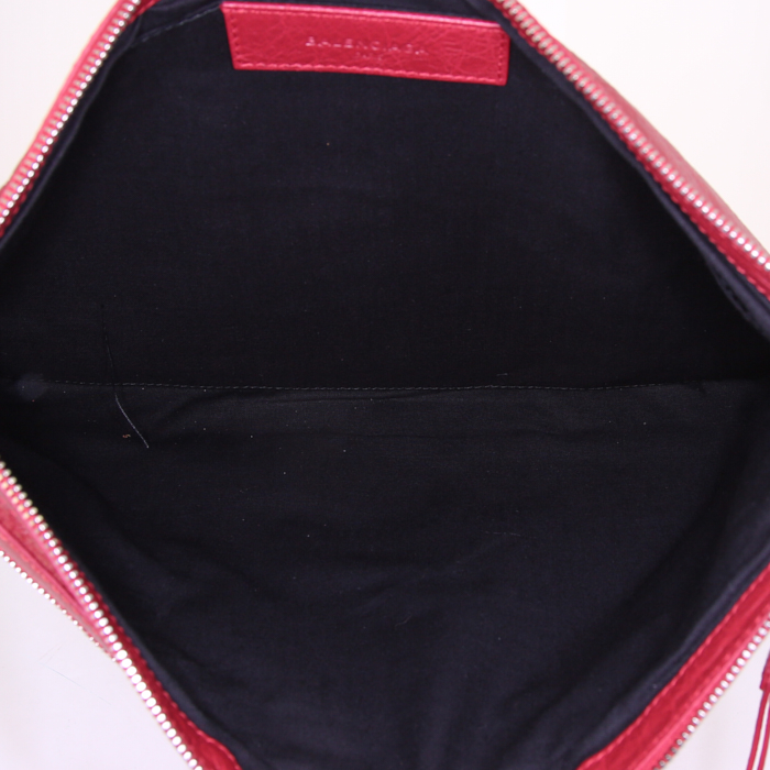 Balenciaga pouch in red leather - Detail D2
