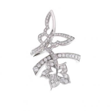 Van Cleef & Arpels Flying Butterfly ring in white gold and diamonds