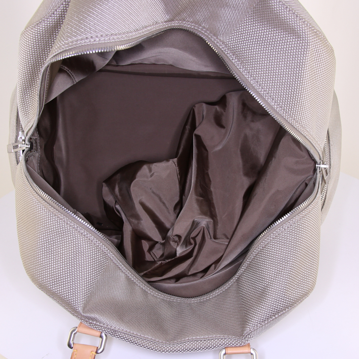 Bolsa de viaje Louis Vuitton Geant Aventurier en lona gris y cuero natural - Detail D2