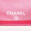 Portefeuille Chanel en cuir matelassé rouge - Detail D3 thumbnail