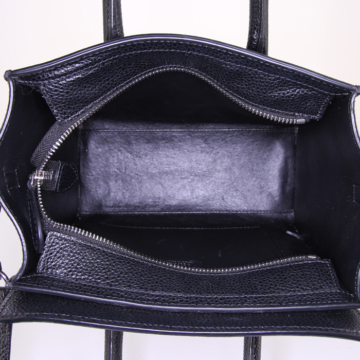 Sac bandoulière Celine Luggage Mini en cuir noir - Detail D3