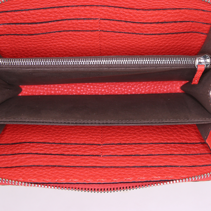 Fendi Selleria wallet in red grained leather - Detail D2