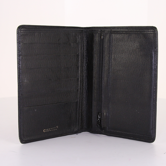 Chanel wallet in black leather - Detail D2