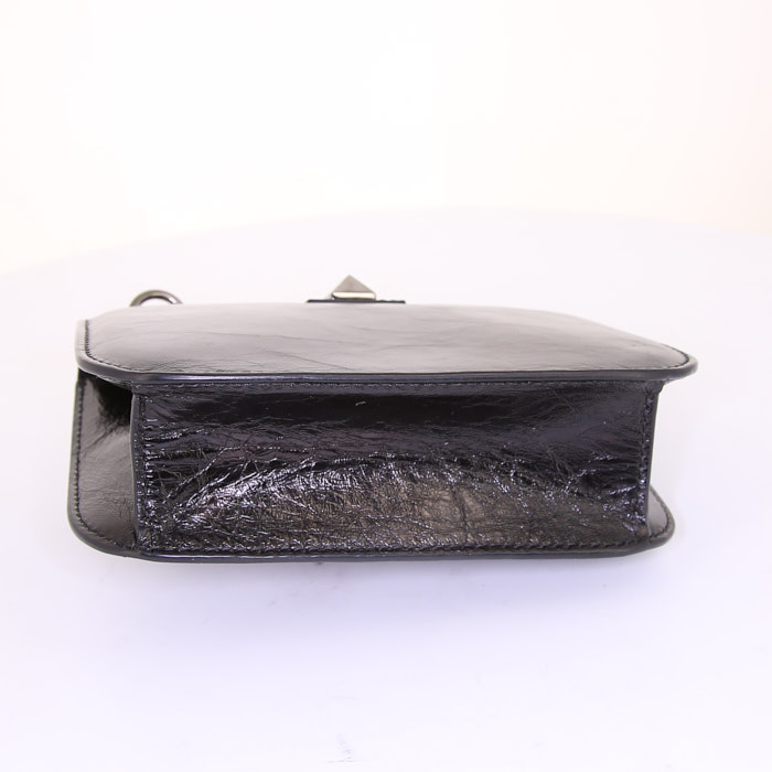 Sac bandoulière Valentino Garavani Rockstud petit modèle en cuir noir - Detail D5