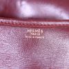 Bolso bandolera Hermès Duffle en cuero box color burdeos - Detail D4 thumbnail