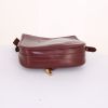 Bolso bandolera Hermès Duffle en cuero box color burdeos - Detail D5 thumbnail