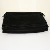 Gucci shoulder bag in black suede - Detail D4 thumbnail