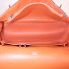 Hermes Jypsiere shoulder bag in orange togo leather - Detail D2 thumbnail