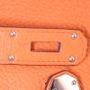 Sac bandoulière Hermes Jypsiere en cuir togo orange - Detail D4 thumbnail