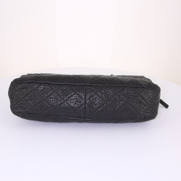 Borsa a tracolla Chanel Timeless jumbo in pelle nera - Detail D5