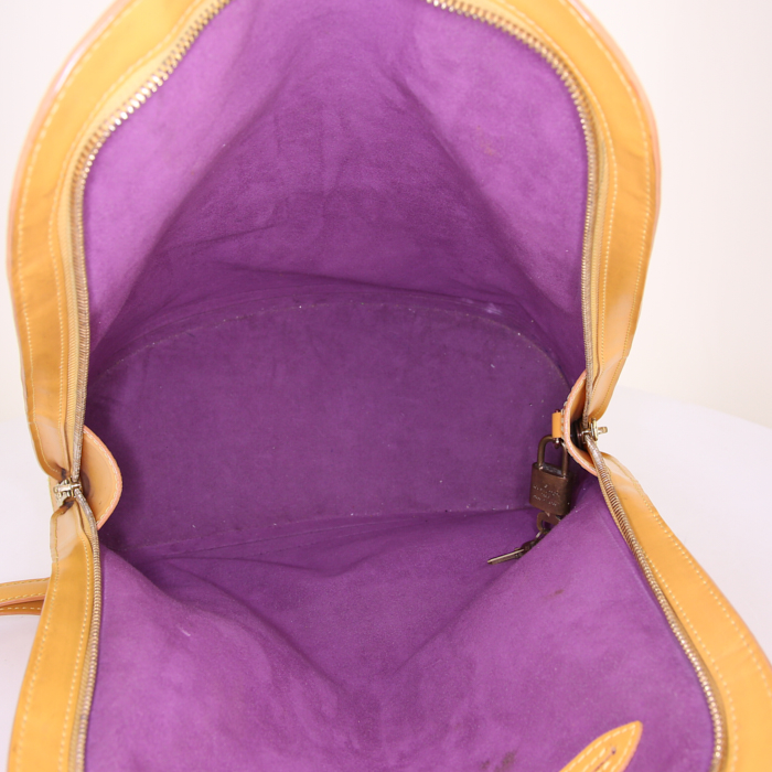 Zaino Louis Vuitton Gobelins - Backpack in pelle Epi gialla - Detail D2