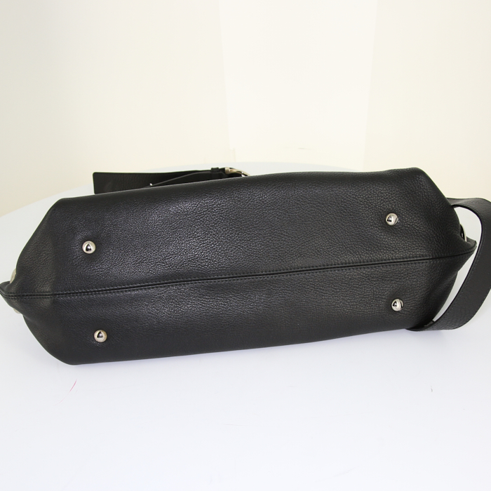 Sac bandoulière Salvatore Ferragamo Sofia en cuir grainé noir - Detail D5