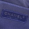 Chanel Boy shoulder bag in navy blue quilted grained leather - Detail D4 thumbnail