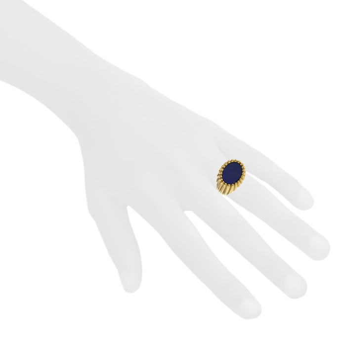Vintage 1970's signet ring in yellow gold and lapis-lazuli - Detail D1