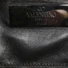 Borsa a tracolla Valentino Garavani  Vavavoom in pelle nera - Detail D4 thumbnail