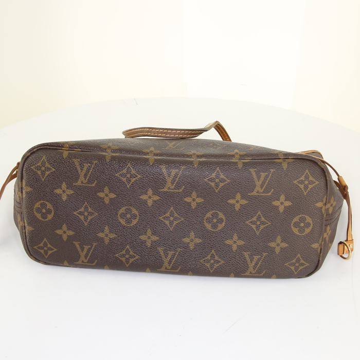 Sac cabas Louis Vuitton Neverfull petit modèle en toile monogram enduite et cuir naturel - Detail D4