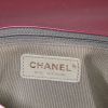 Bolso bandolera Chanel Boy en cuero acolchado color burdeos - Detail D4 thumbnail