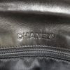 Chanel Choco bar handbag in black quilted leather - Detail D3 thumbnail
