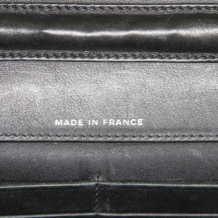 Sac bandoulière Chanel Wallet on Chain en cuir vernis noir - Detail D4