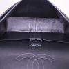 Bolso bandolera Chanel Timeless Maxi Jumbo en cuero acolchado negro - Detail D3 thumbnail
