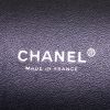 Borsa a tracolla Chanel Timeless Maxi Jumbo in pelle trapuntata nera - Detail D4 thumbnail