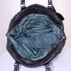 Bolsa de viaje Chanel en cuero acolchado negro - Detail D2 thumbnail