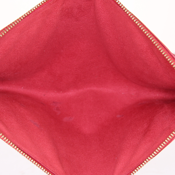 Pochette Louis Vuitton Pochette accessoires in pelle Epi rossa - Detail D2