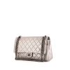 Bolso de mano Chanel en cuero acolchado plateado - 00pp thumbnail
